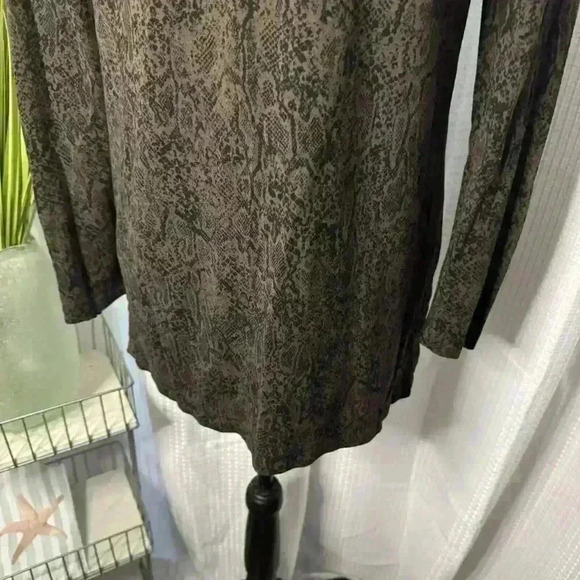 Chicos Women 0 US Small Blouse Brown/Black Long Sleeve w/Snaps Tunic Top - Picture 9 of 12